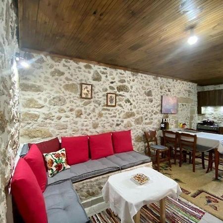 Nikos Traditional House Maláthiros Exterior photo
